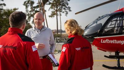 DRF Luftrettung pilot school